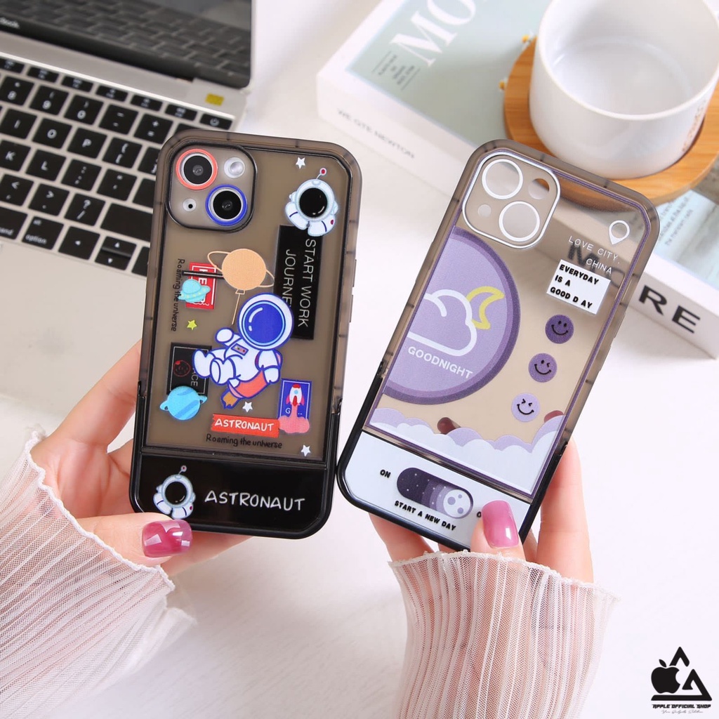 Softcase Lucu Korean Motif Standing iPhone 13 PRO MAX 12 PRO MAX 11 PRO MAX XR X XS MAX 7 7+ 8 8+ SE 2 3 6 6+ Soft Clear Case Nasa Bear Bening SILIKON MEWAH Camera Kamera Protection