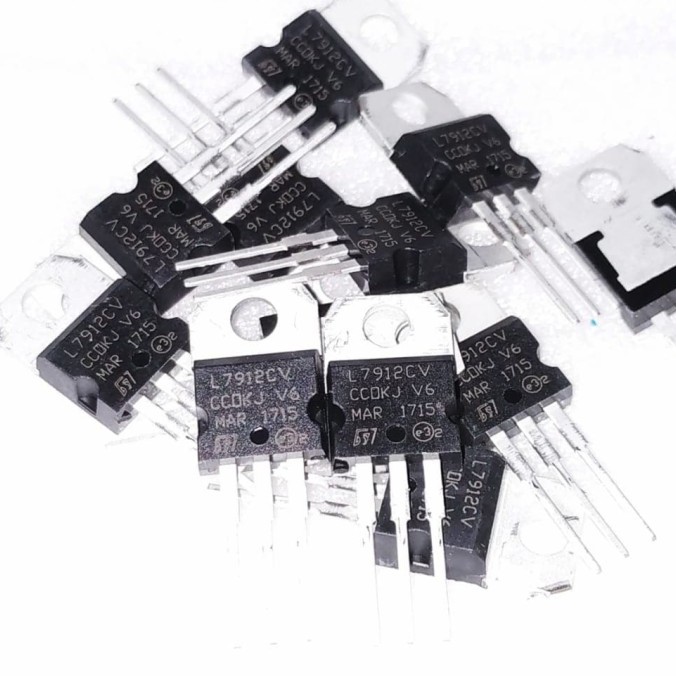 IC 7812 7912 / IC REGULATOR POWER SUPPLY 7812 7912 12V