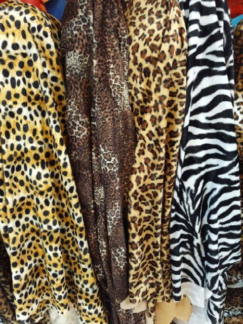 Kain bulu velboa motif macan  Bahan bulu jaguard kain 