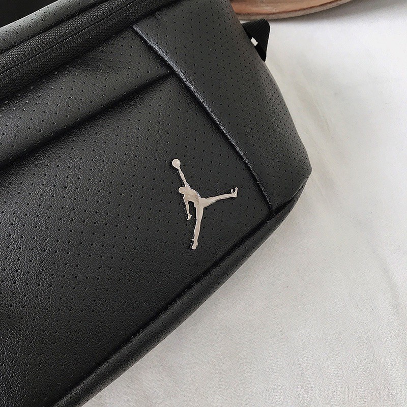 AIR JORDAN LEATHER LEGACY WAISTBAG / TAS PINGGANG AIR JORDAN LEGACY KULIT