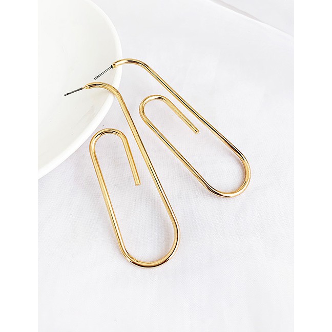 LRC Anting Tusuk Fashion Golden Alloy Paper Clip Stud Earrings D84458