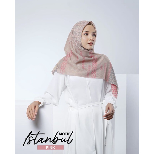 HIJAB SEGIEMPAT MOTIF iSTANBUL