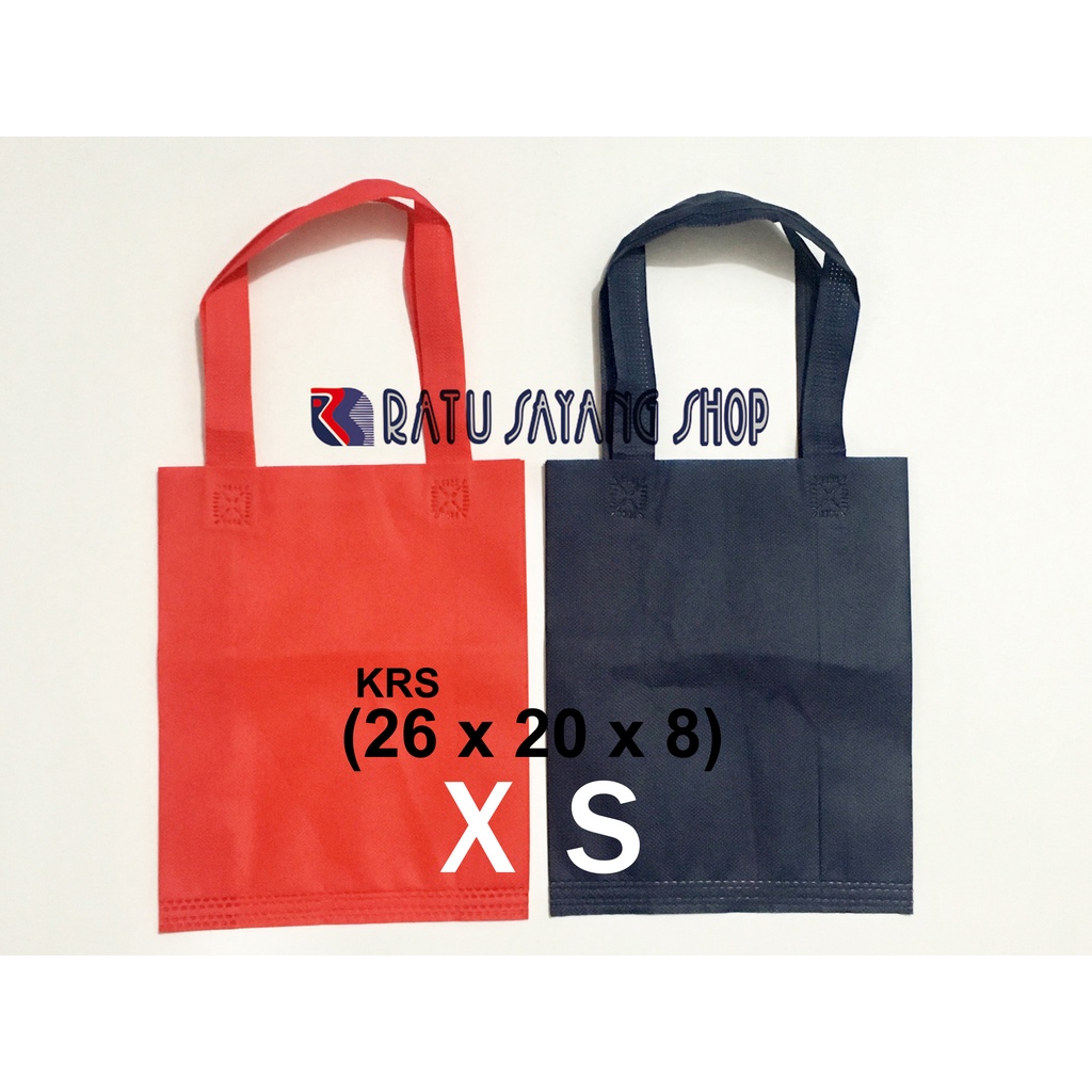 

TAS KAIN SPUNBOND POLOS MODEL KRESEK XS (26 X 20 X 8)