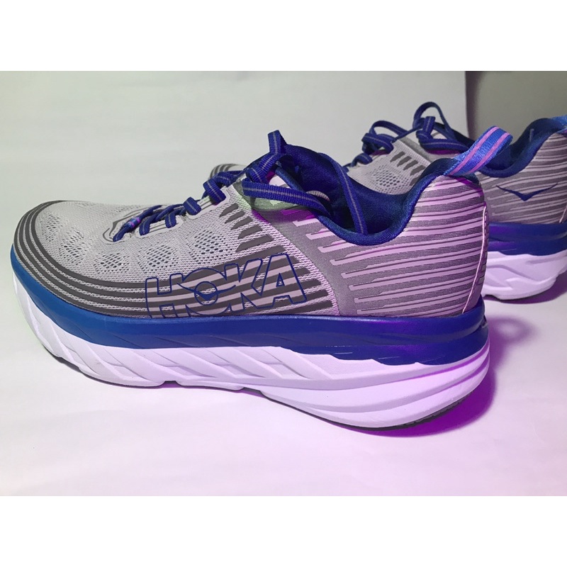 hoka one one 4e width
