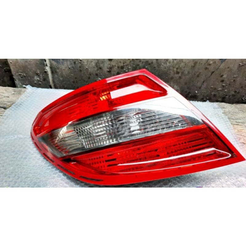 Stoplamp mercy mercedes-benz W204 kiri