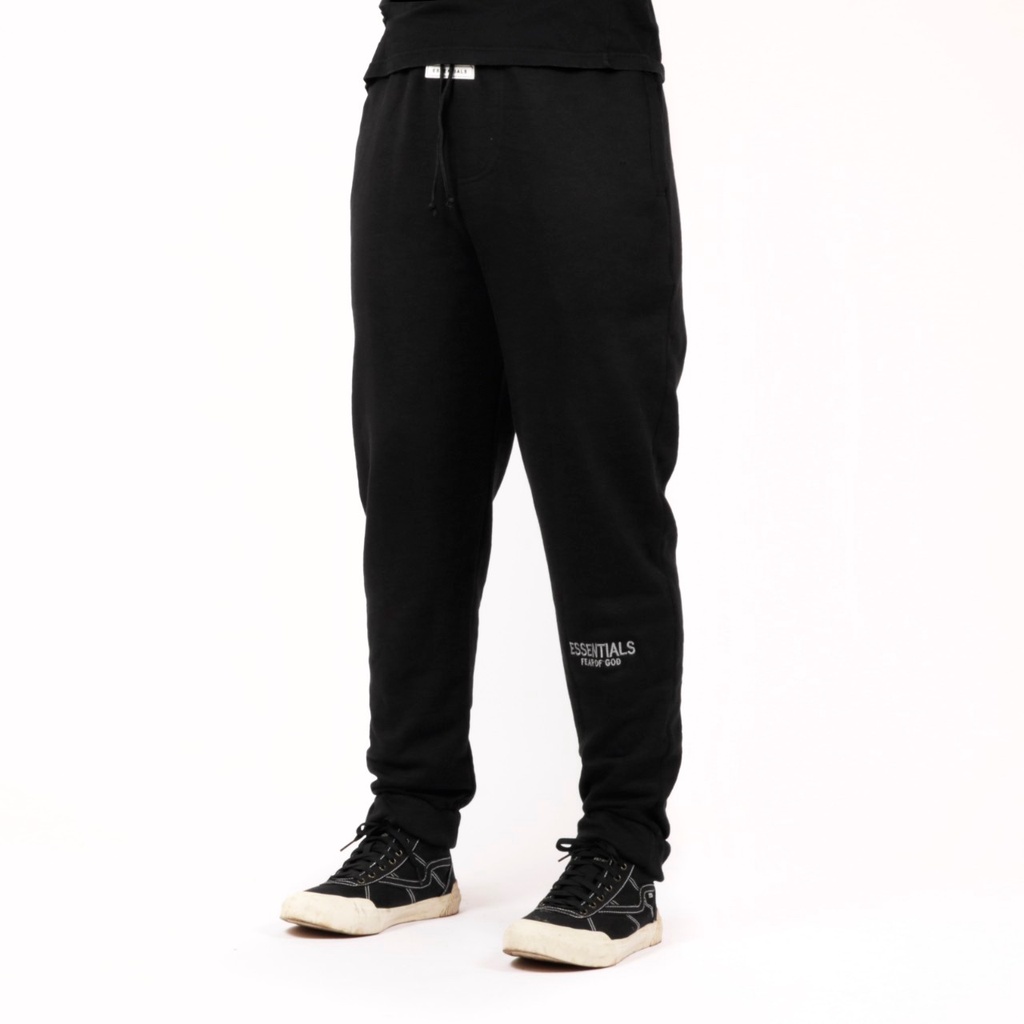 Celana Jogger ESSENTIALS FOG – Black Edition Fashion Tresndy Casual Unisex Good Brand Quality