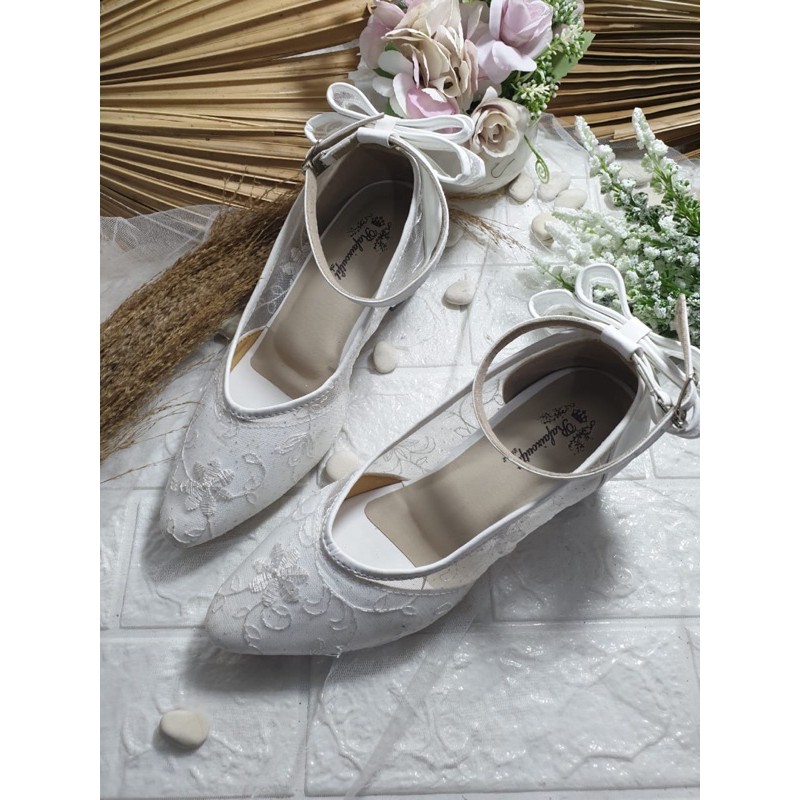 sepatu Karina putih pita 3cm bahan