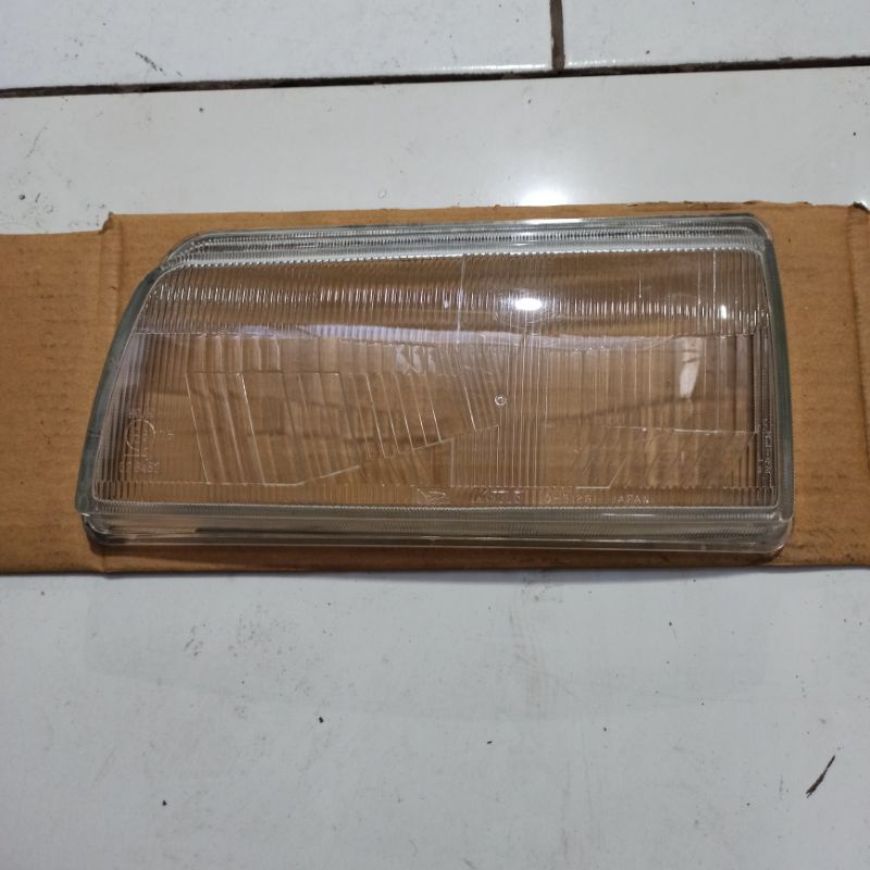 kaca lampu depan mobil charade classy kiri second copotan original