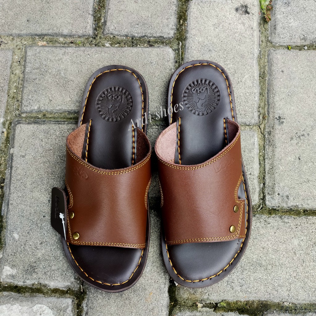 Sandal Kulit Pria Sendal Cowok  Slop Jepit Casual Sandal Santai Laki Laki Dewasa Warna Coklat