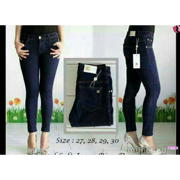 Celana Jeans Wanita / Basic Jeans Channel Super Jumbo Big Size (35-38)