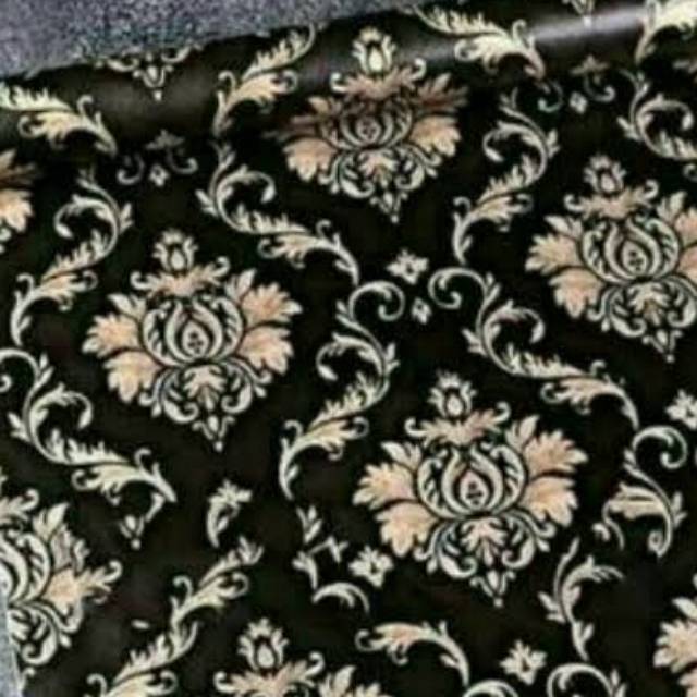 Wallpaper stiker dinding motif batik gold dasar hitam