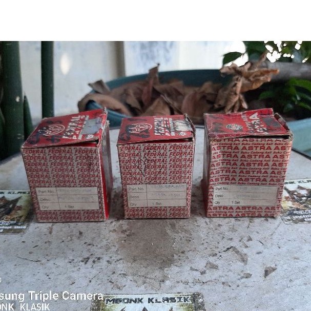 piston honda c700 supercup ORIGINAL NOS piston c700 supercup seher honda c700 supercup