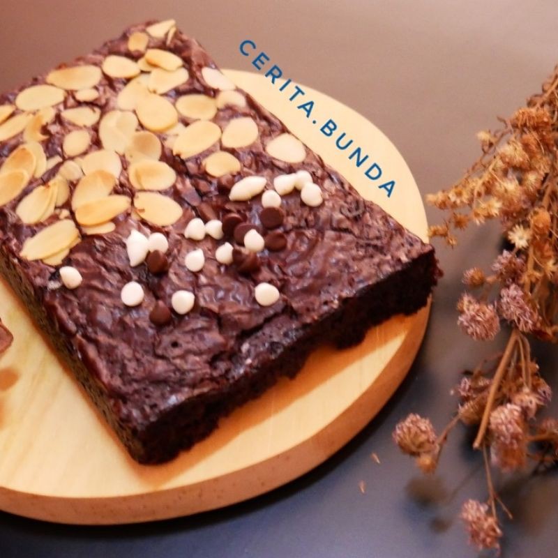 

Fudgy brownies ukuran 30*10