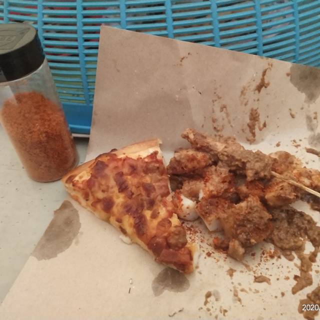 

Sate pizza bongko