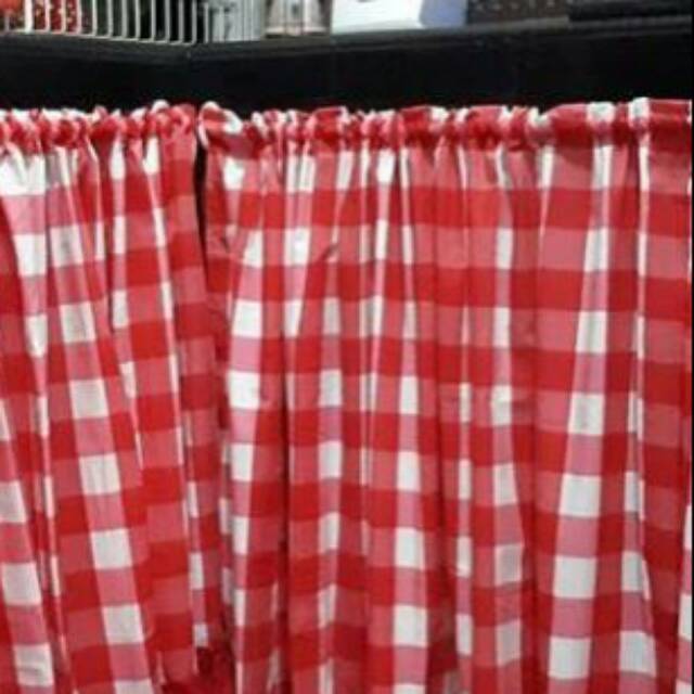 gorden kolong dapur kotak merah putih