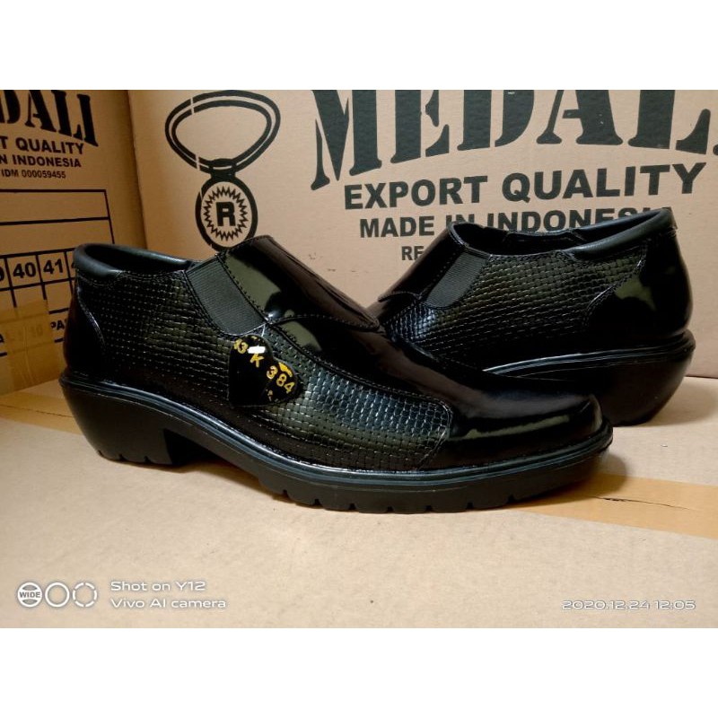 SEPATU KULIT MEDALI SEPATU FORMAL PRIA DEWASA PANTOFEL KULIT ASLI PDH/POLRI/TNI/SECURITY/SATPAM/DINAS/KANTOR/KERJA/GURU