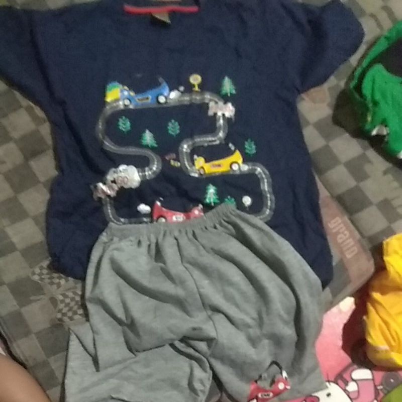 setelan anak laki laki 5-6 tahun ex kado