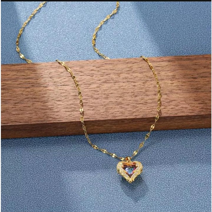 Kalung Love Wanita Style Korea Anti Karat