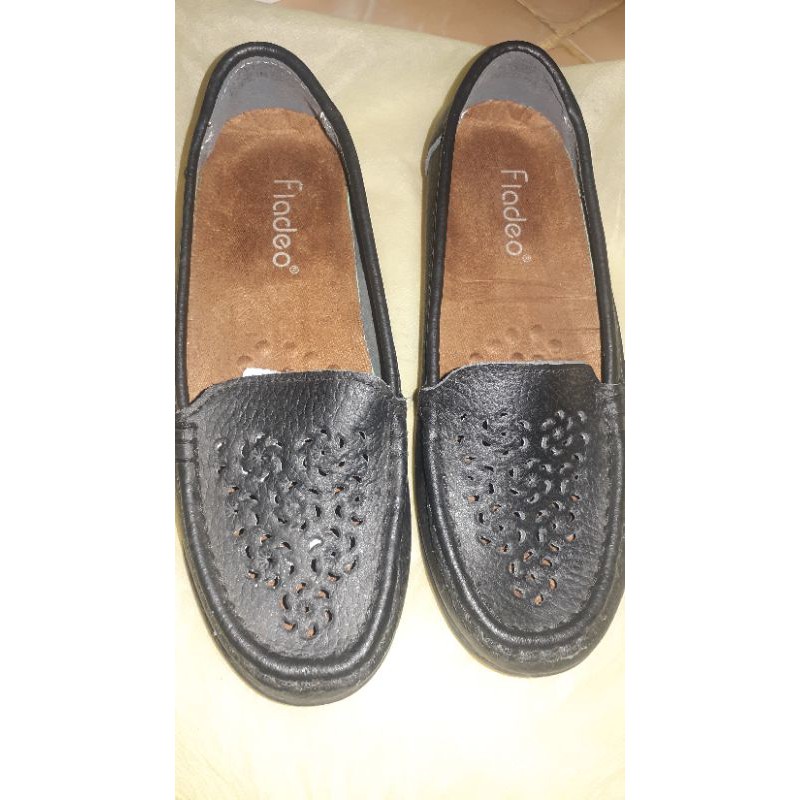 sepatu fladeo preloved.sepatu kerja sepatu pantafol