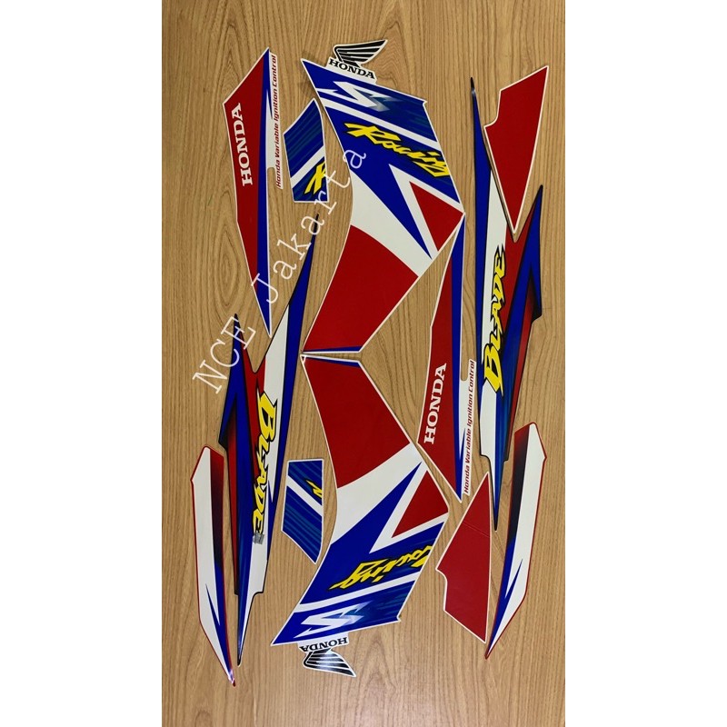 STIKER STRIPING BLADE 2013 PUTIH MERAH LIS BIRU