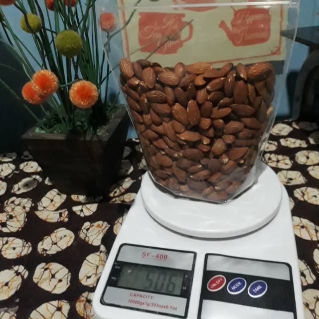 

Almond roasted(panggang) 500gr