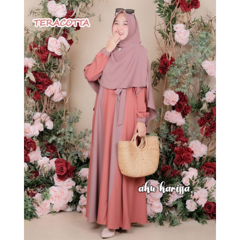 Riyani aku karissa / gamis aku karissa terbaru / set hijab aku karissa / riyani syari aku karissa