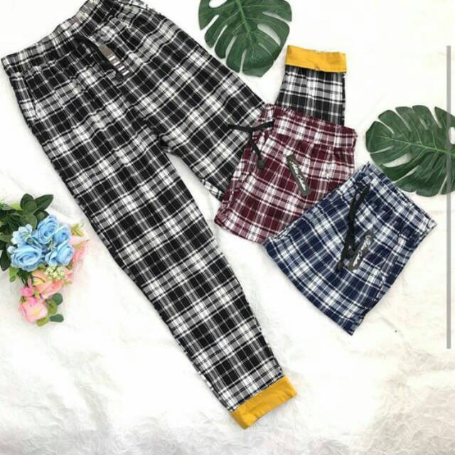 Tartan pants / flanel pants / celana tartan / celana flanel / celana bershka / celana kotak