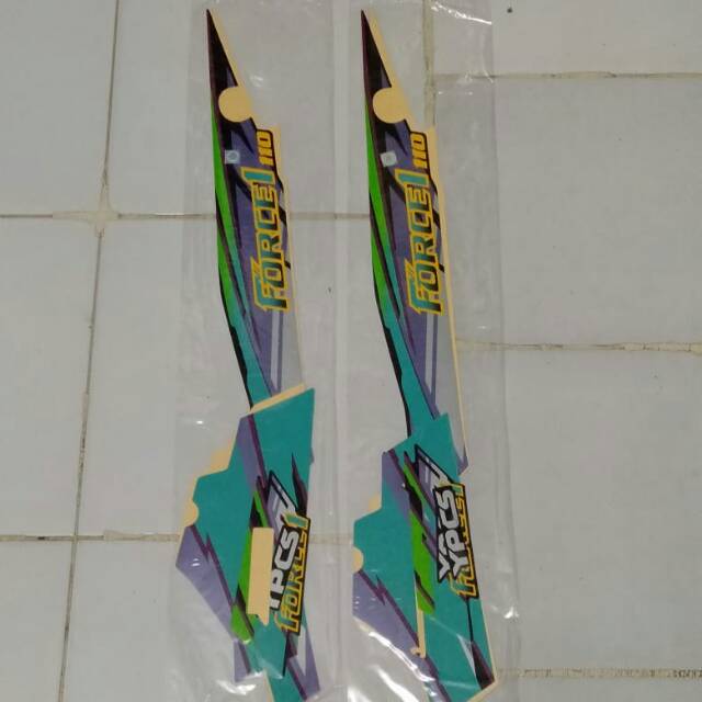 striping force1 1994 hitam hijau