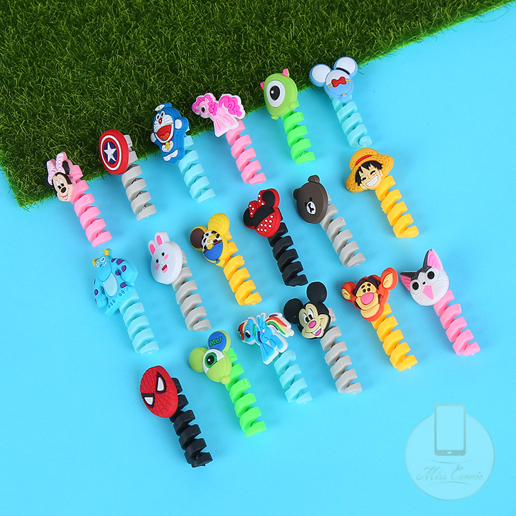 1pc Pelindung Kabel Data/Charger/Earphone Model Kartun Lucu