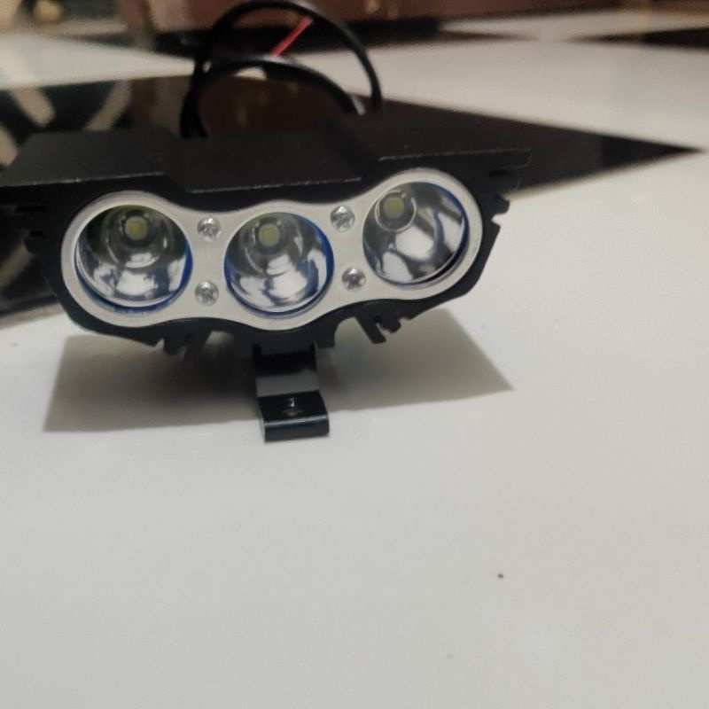 Lampu Tembak Sorot owl 3mata 30watt Motor Led  Working Light Cree OWL Mini Led Ultafire 3 Mata