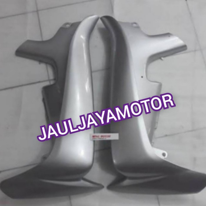 body motor smash lama... Cover Body Sayap Depan - Samping Kanan Kiri Smash Lama 110 Silver