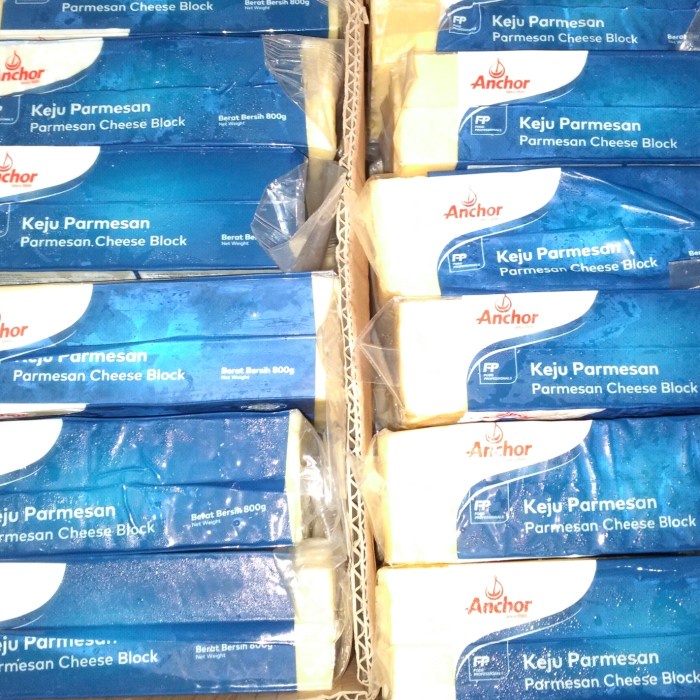 

Keju- Keju Parmesan Block 800Gr Anchor -Keju.