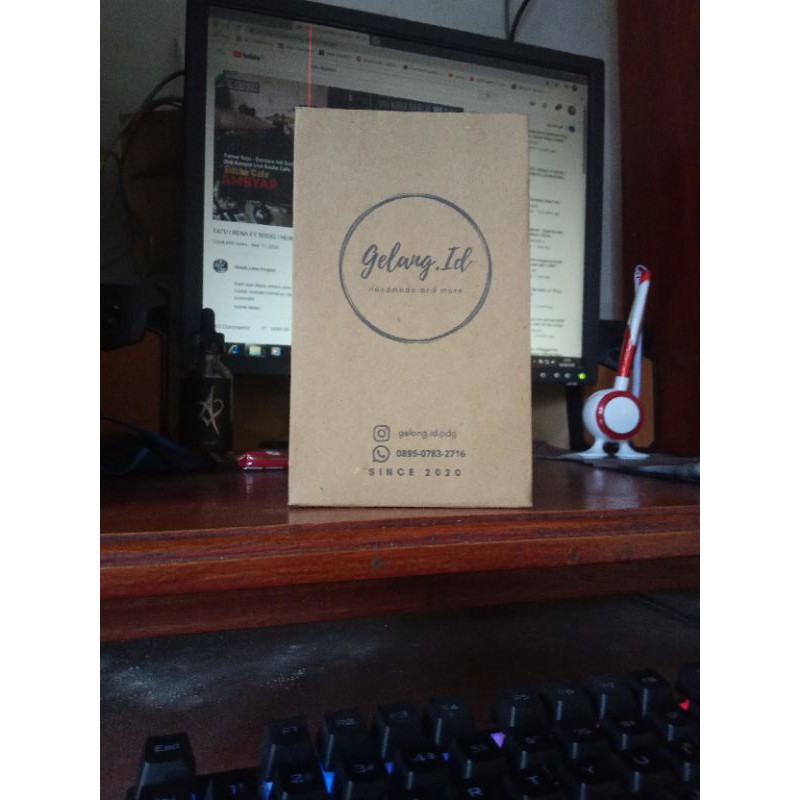 

PAPERBAG/tas kertas 11x6x18cm (pxlxt)