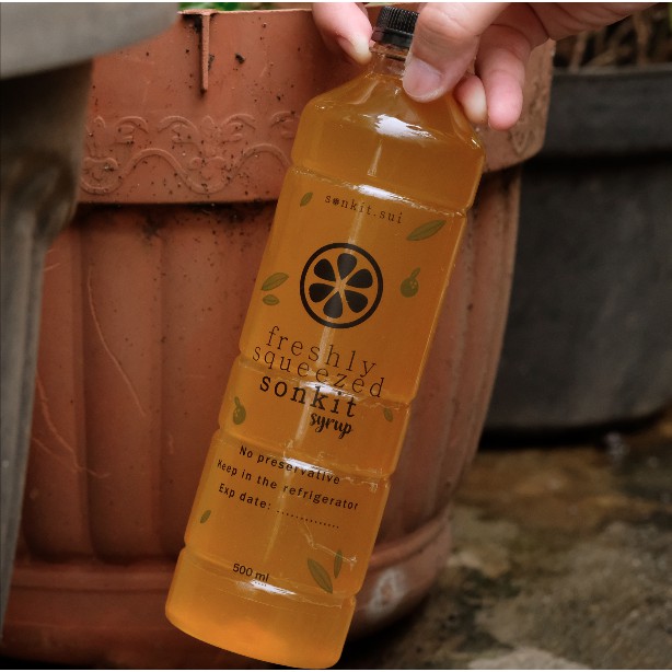 

Sonkit Sui Syrup Botol 500 ml - Murni 100% Jeruk Kalamansi