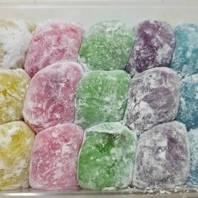 

MOCHI TANGSEL KEMASAN BOX PLASTIK