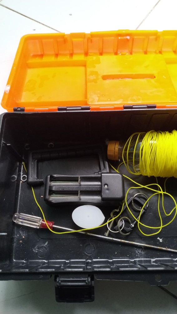 Kenmaster Toolbox B380 (37 × 19 X 13)