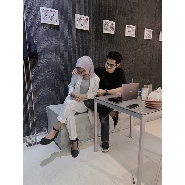 Preloved BLEZER STRADIVARIUS | BLEZER PUTIH TULANG | Preloved Murah Bandung