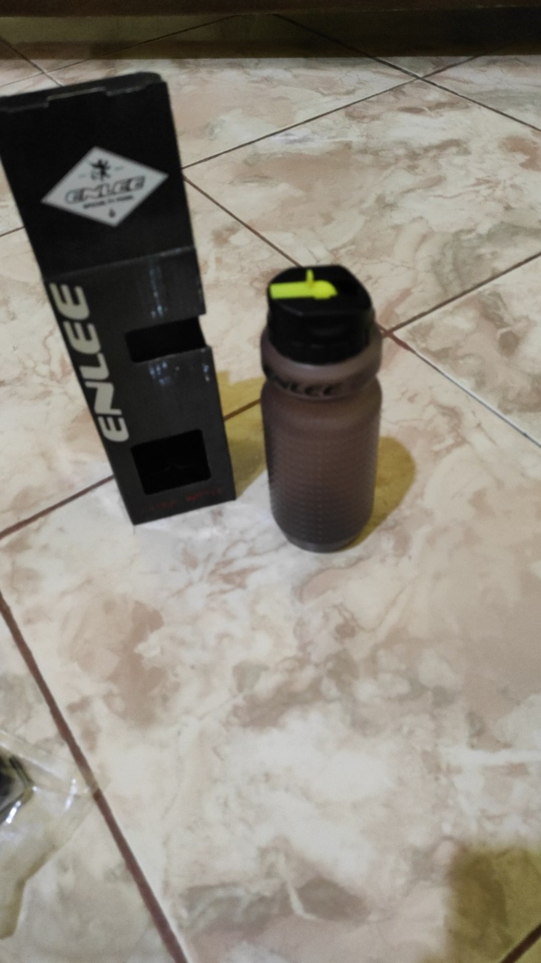 Botol Minum Enlee Bpa-free 650ml Cycling Water Bottle Portable Drinking Water Bottle