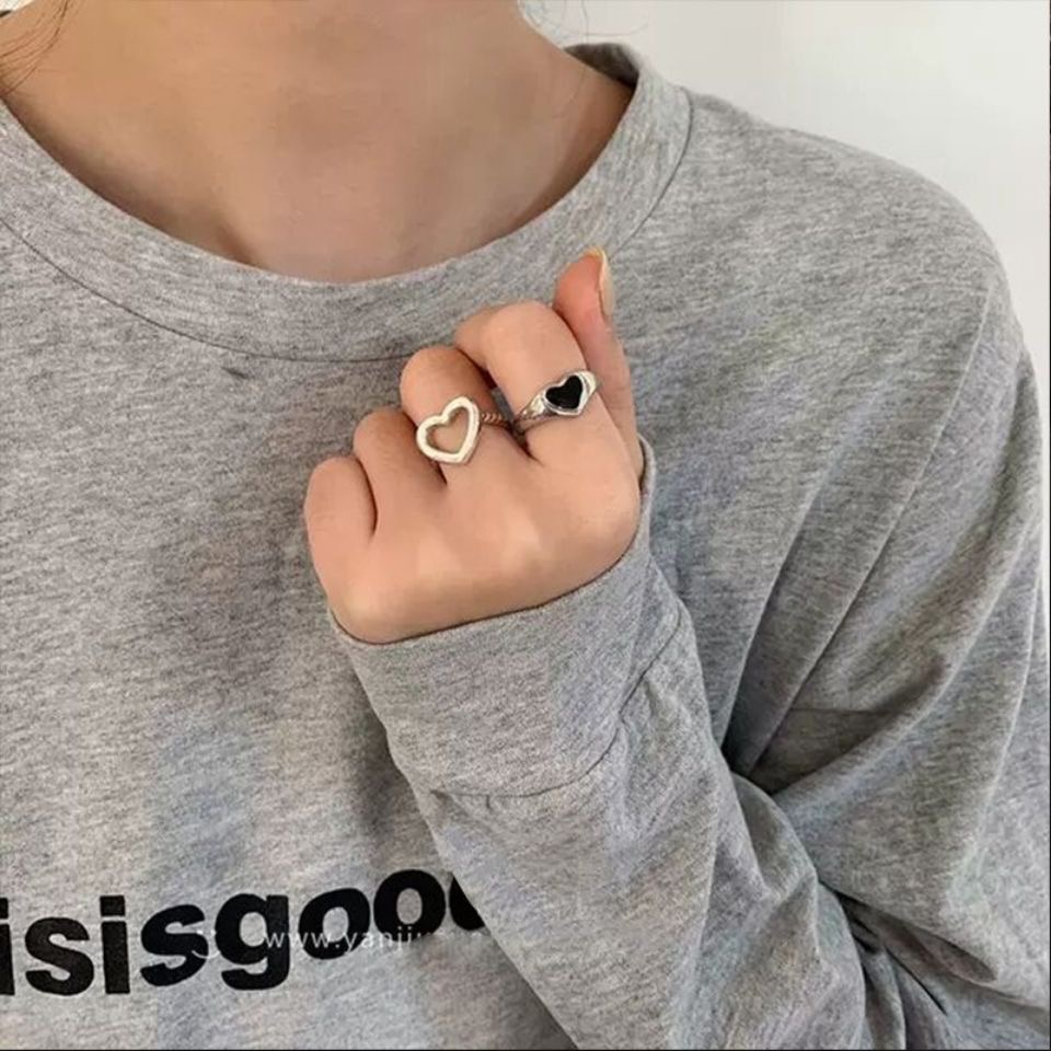 YEEZII Set Perhiasan Cincin Perak Bentuk Hati Aksen Batu Permata Hitam Gaya Retro Untuk Wanita