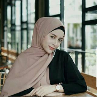 Jilbab pasmina pashmina sabyan jahit tepi kecil rapi Jilbab pasmina pashmina sabyan jahit tepi kecil rapi