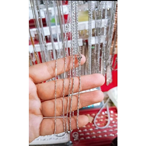 Kalung Besi Putih