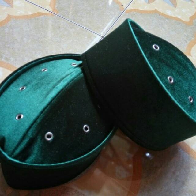 BARU PECI UJE WARNA HIJAU