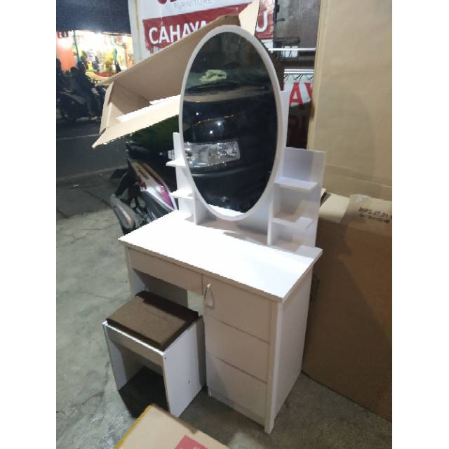 Meja rias full putih kaca cermin sliding - Bandung area saja
