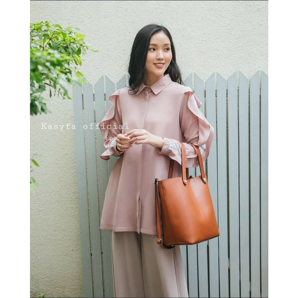 KEMEJA WANITA KOREAN SERIES LIST RENDA // SOYE TOP BLOUSE