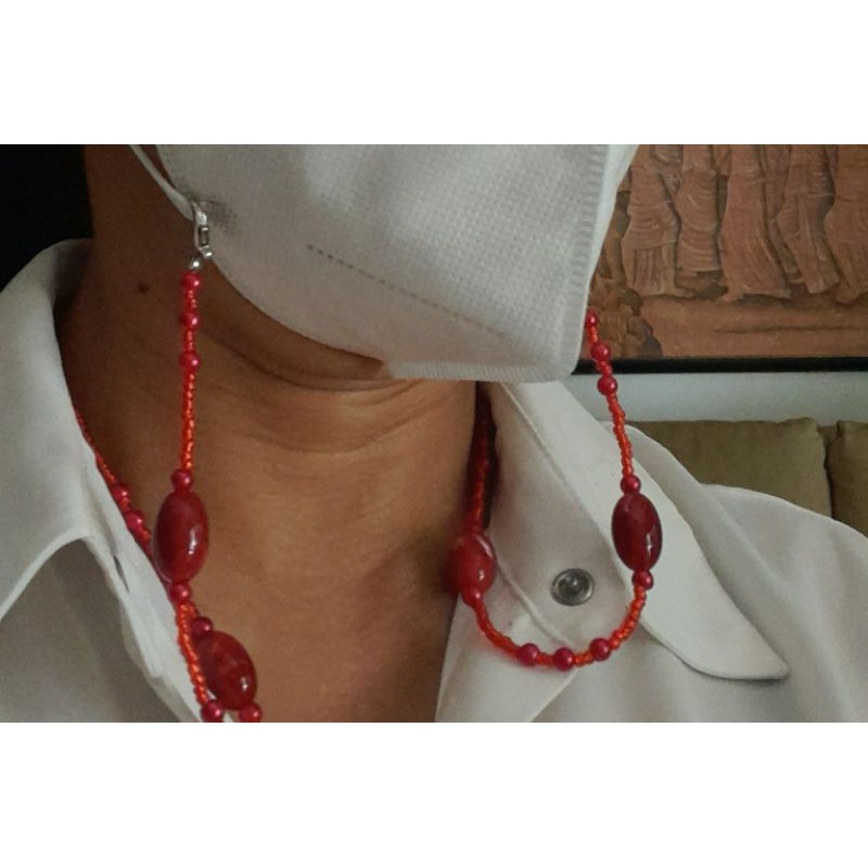 Tali Masker/starp masker