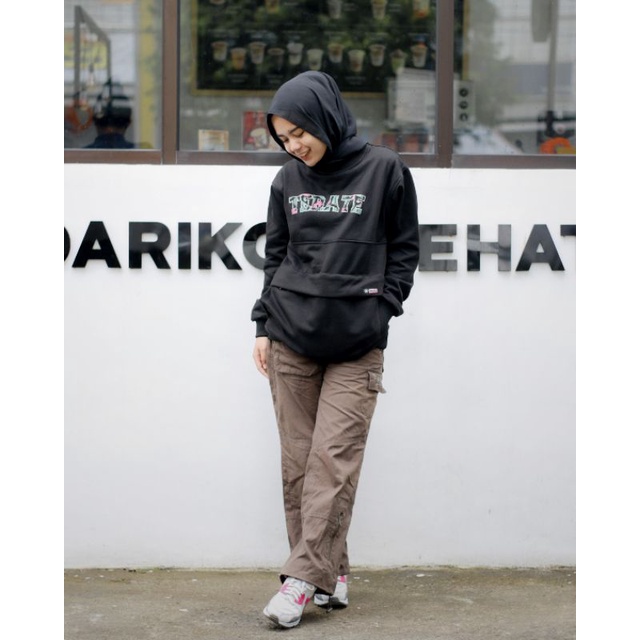 Crewneck Terate BTN - Black