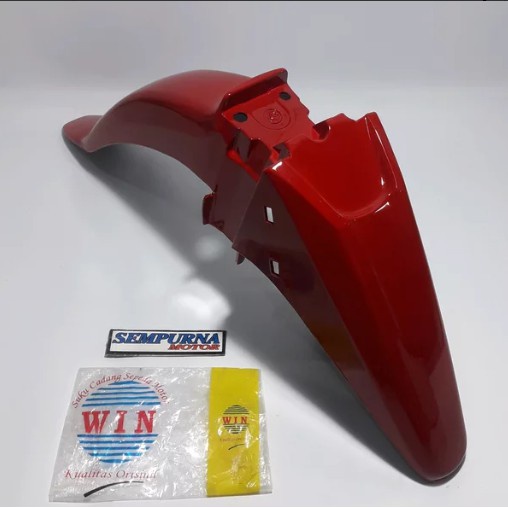 body motor fiz r.. Spakbor Depan Yamaha Fiz R Warna Merah