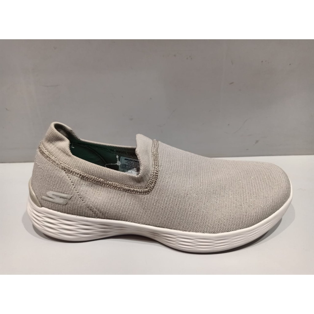 sport station/skechers/sepatu sport wanita