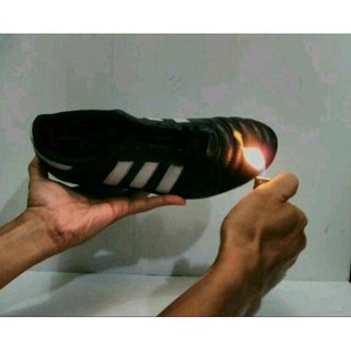 ( BAYAR DI TEMPAT ) Sepatu Futsal Adidas Bahan KULIT Asli