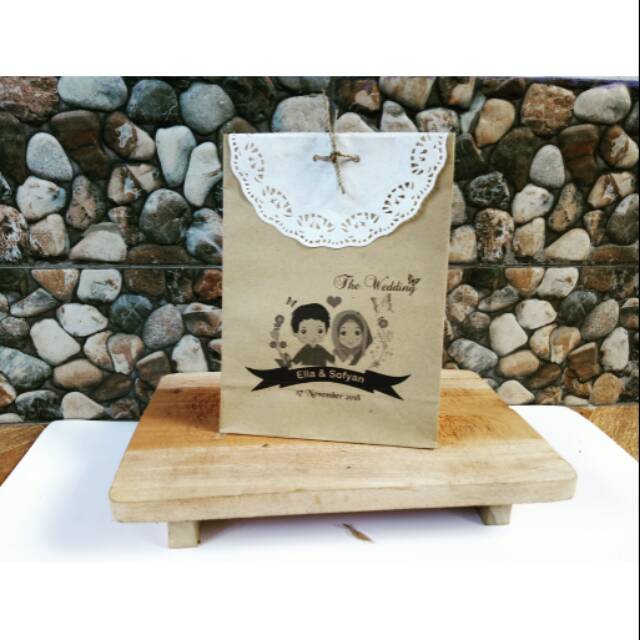 

Paperbag tempat bridesmain